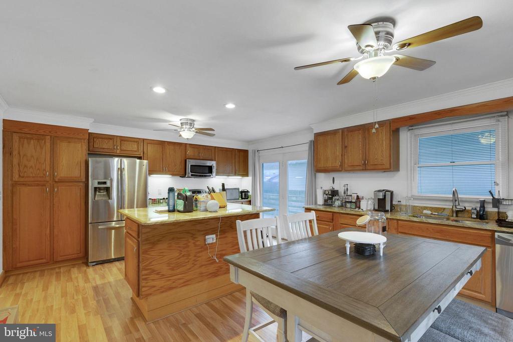 128 7TH STREET