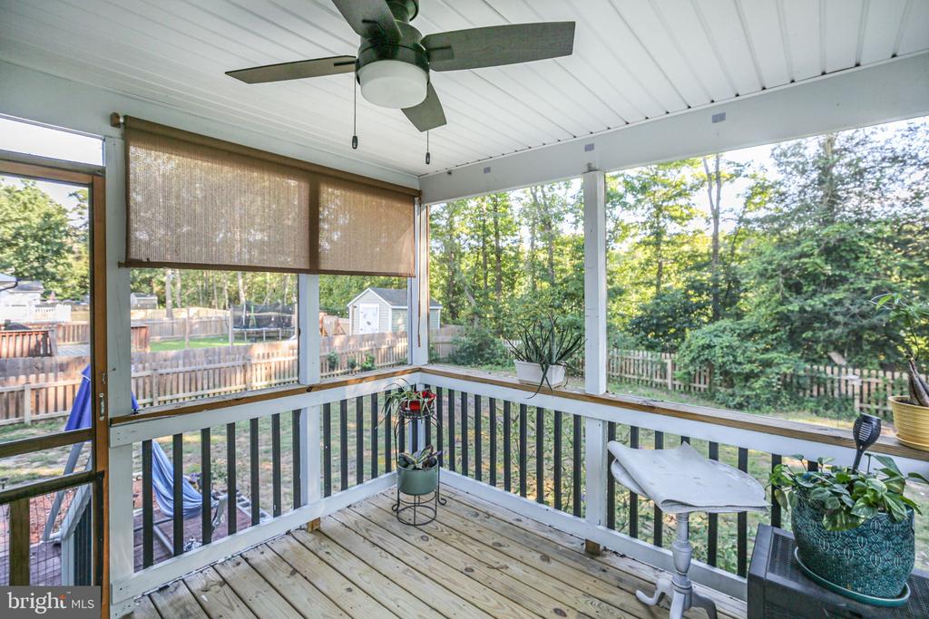 424 LAKEVIEW DRIVE