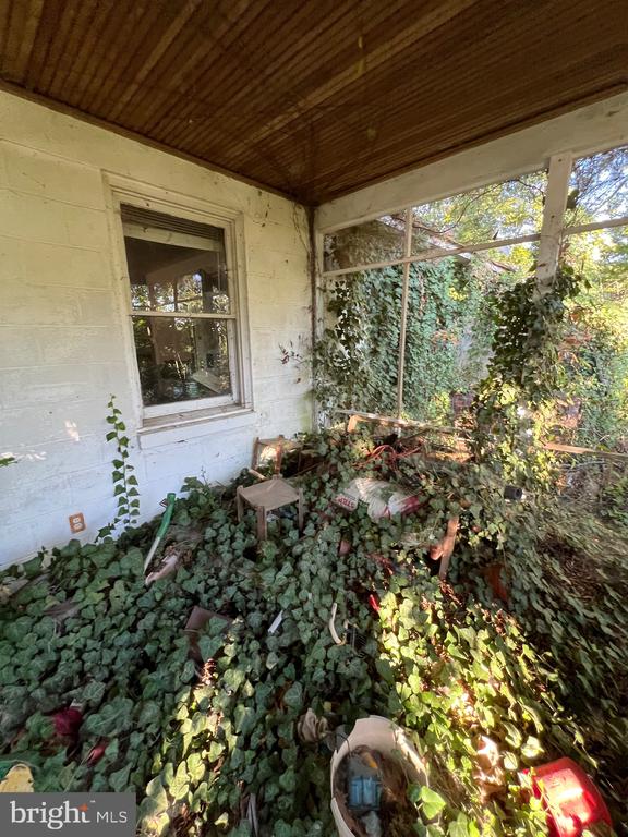 3101 RIVERVIEW DRIVE