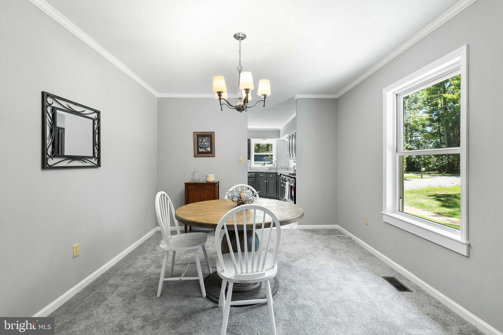 129 SWEETBRIAR LANE