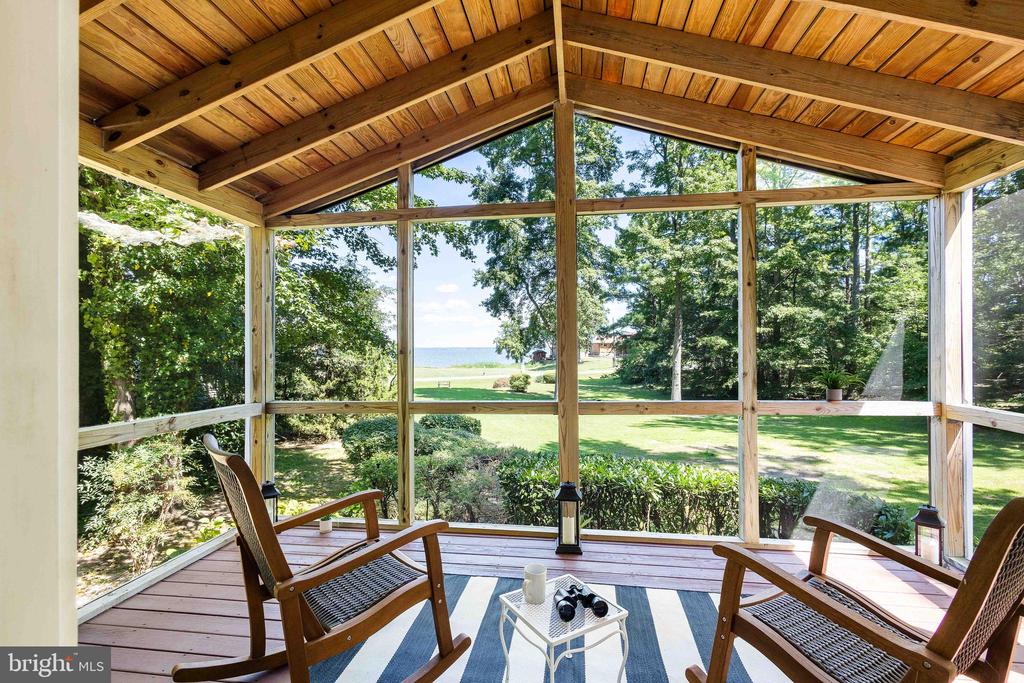 129 SWEETBRIAR LANE