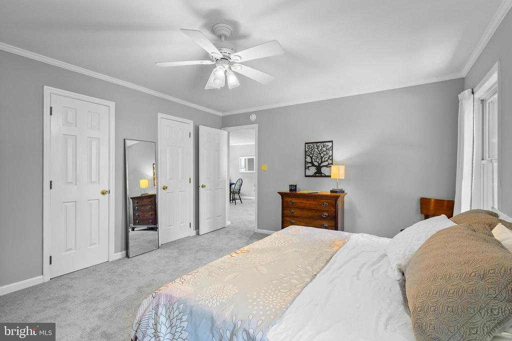 129 SWEETBRIAR LANE