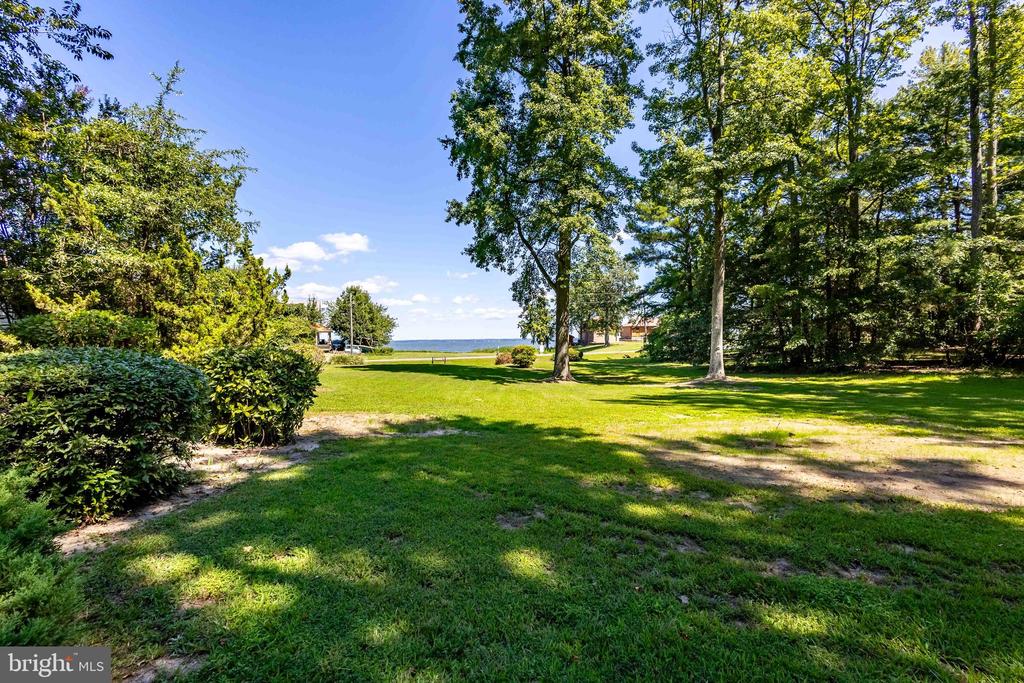 129 SWEETBRIAR LANE