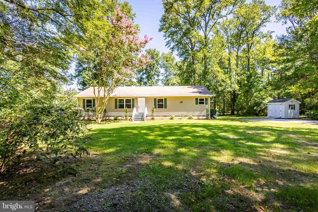 129 SWEETBRIAR LANE