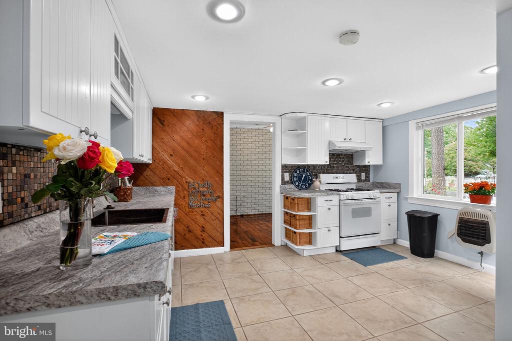 118 7TH STREET