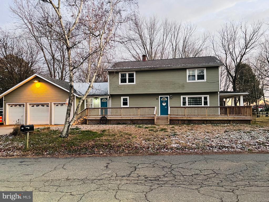 320 CEDAR AVENUE