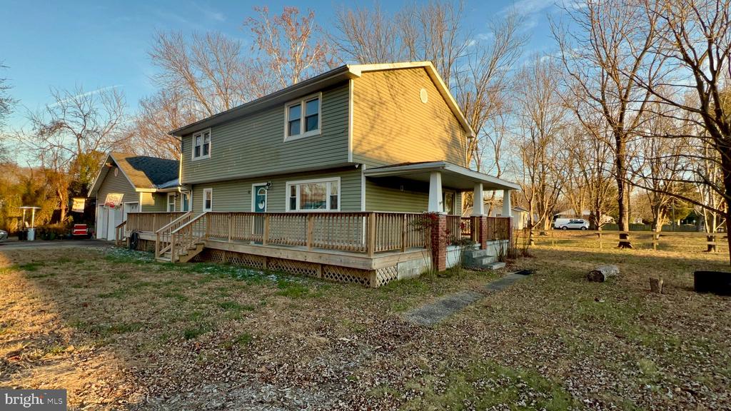 320 CEDAR AVENUE