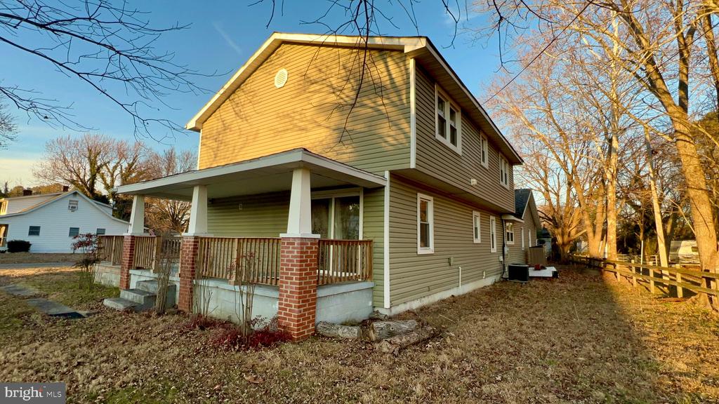 320 CEDAR AVENUE