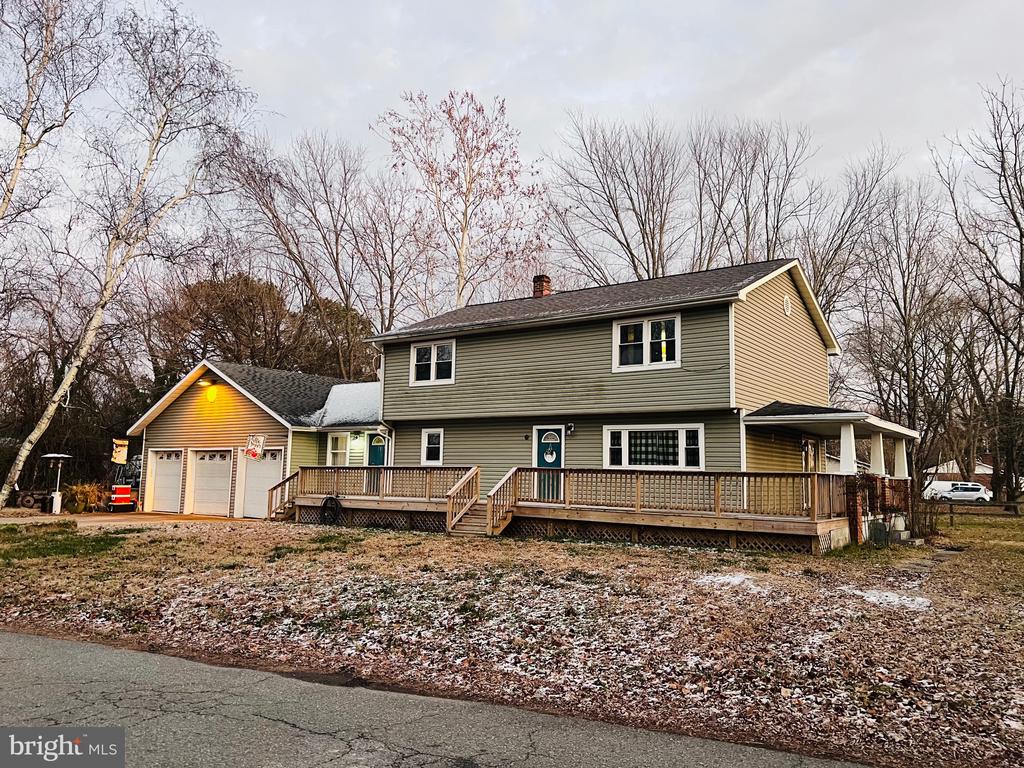 320 CEDAR AVENUE
