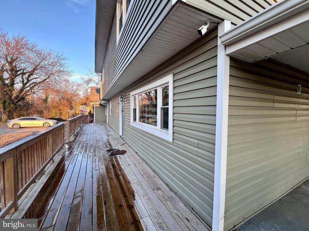 320 CEDAR AVENUE