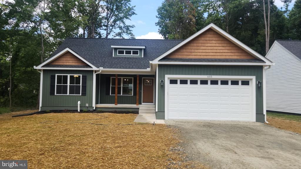 633 SHOREWOOD DRIVE