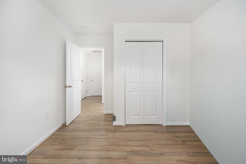 218 SHOREWOOD DRIVE