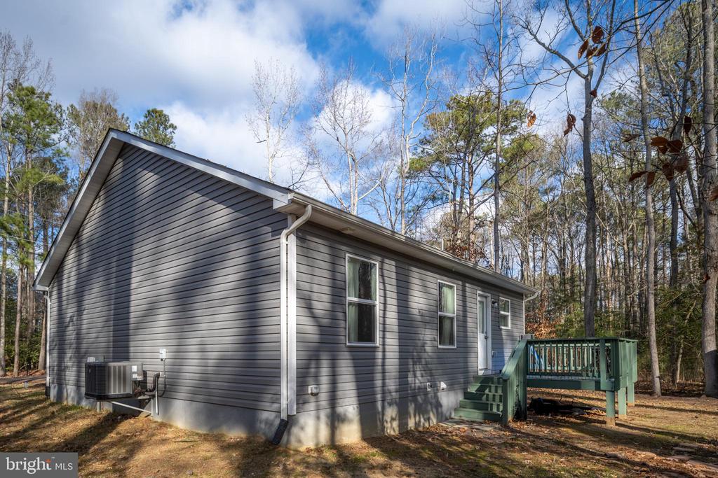 218 SHOREWOOD DRIVE