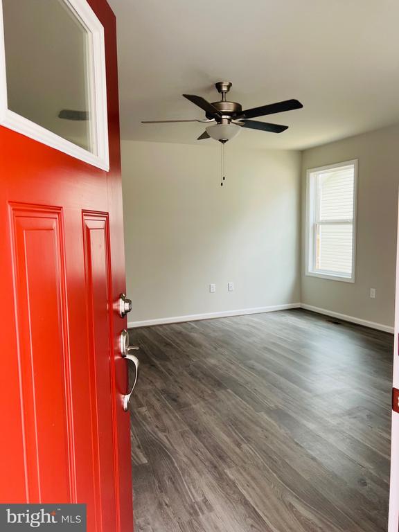 255 9TH STREET