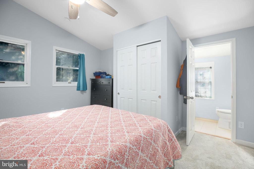 940 BRYANT