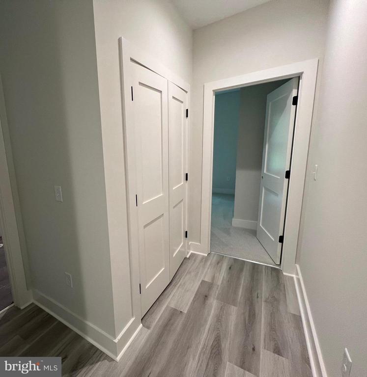 175 ROSE WAY