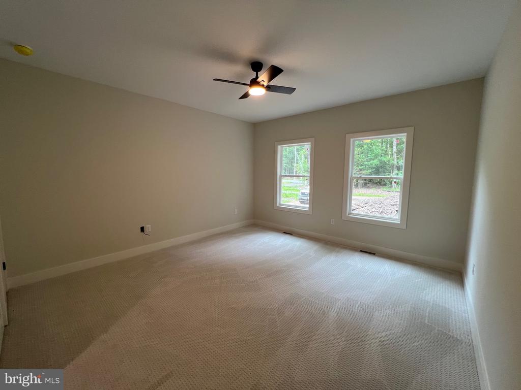 175 ROSE WAY