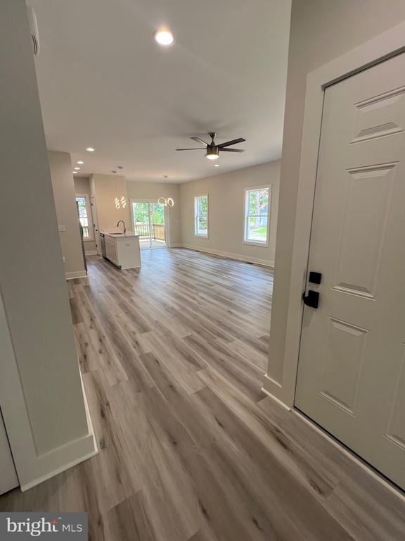175 ROSE WAY