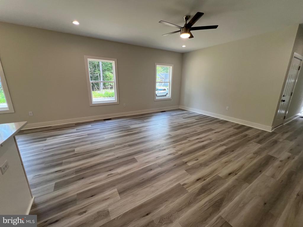 175 ROSE WAY
