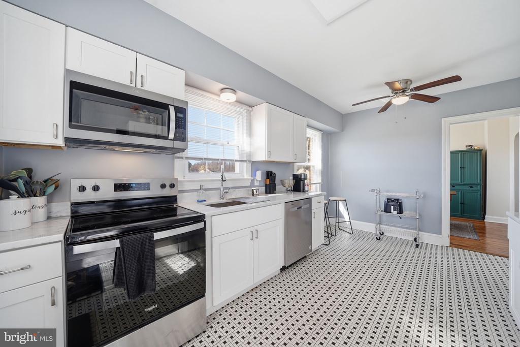 159 PEACH GROVE LANE