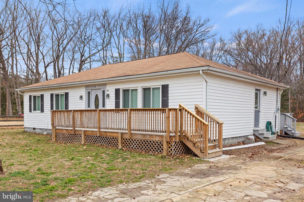 641 HOLLY VISTA DRIVE