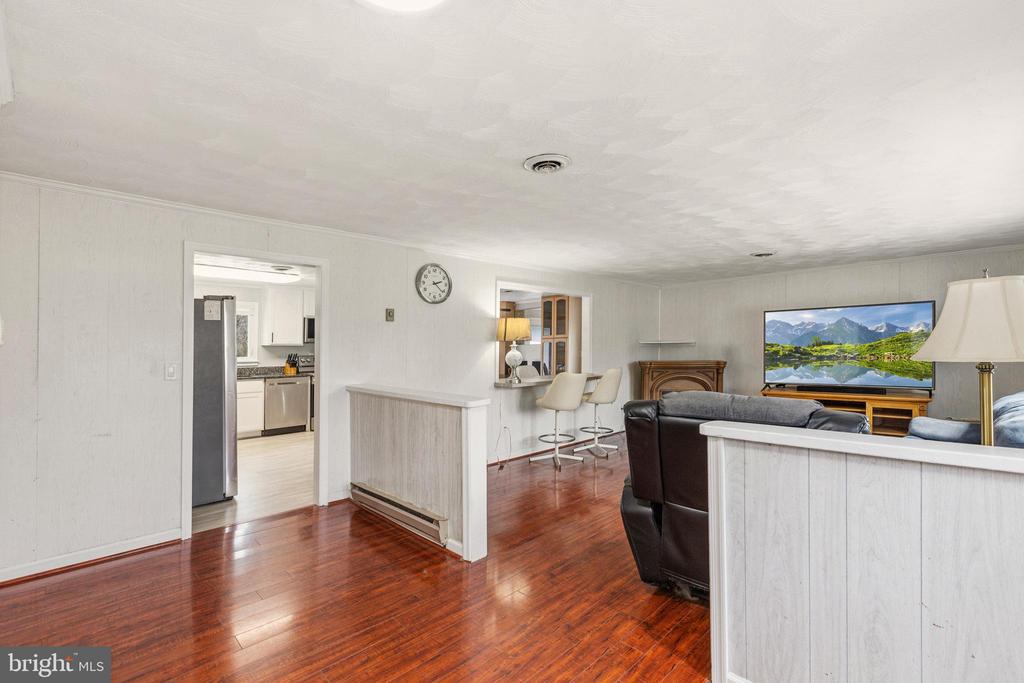 641 HOLLY VISTA DRIVE