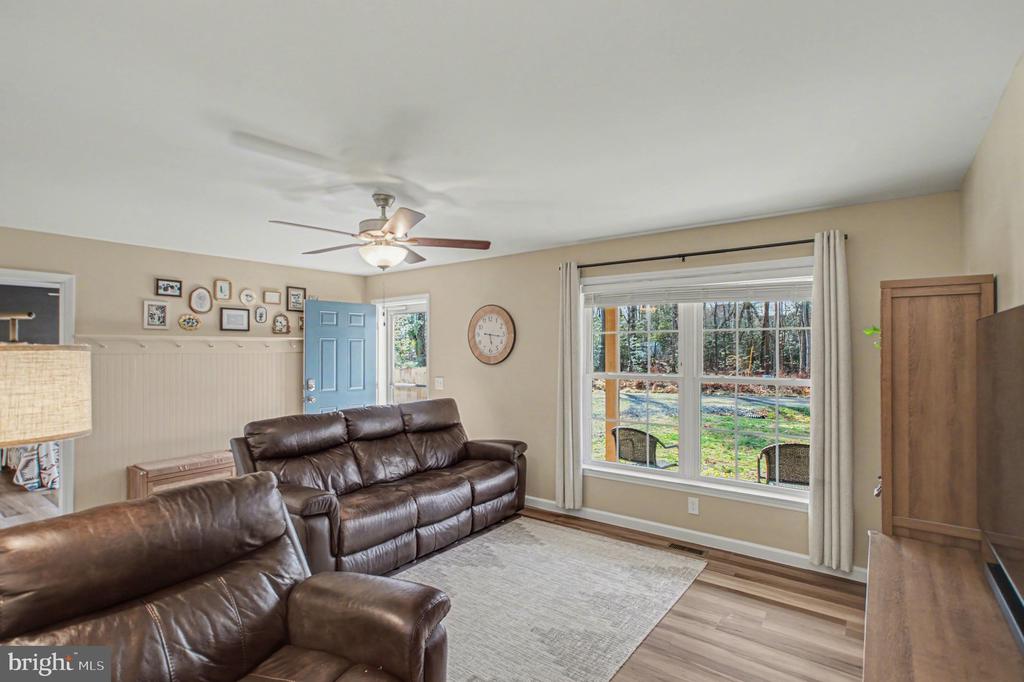 261 AZURE DRIVE
