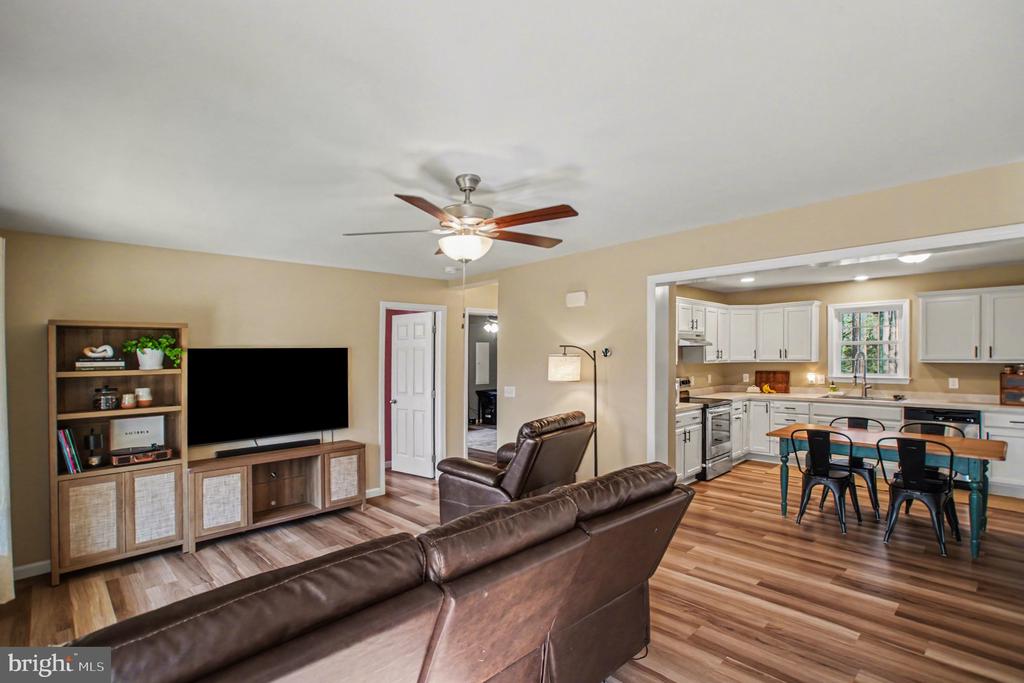 261 AZURE DRIVE