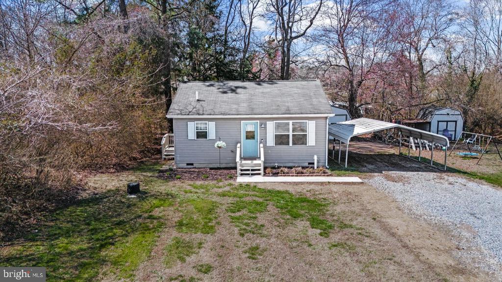1223 SHORE DRIVE
