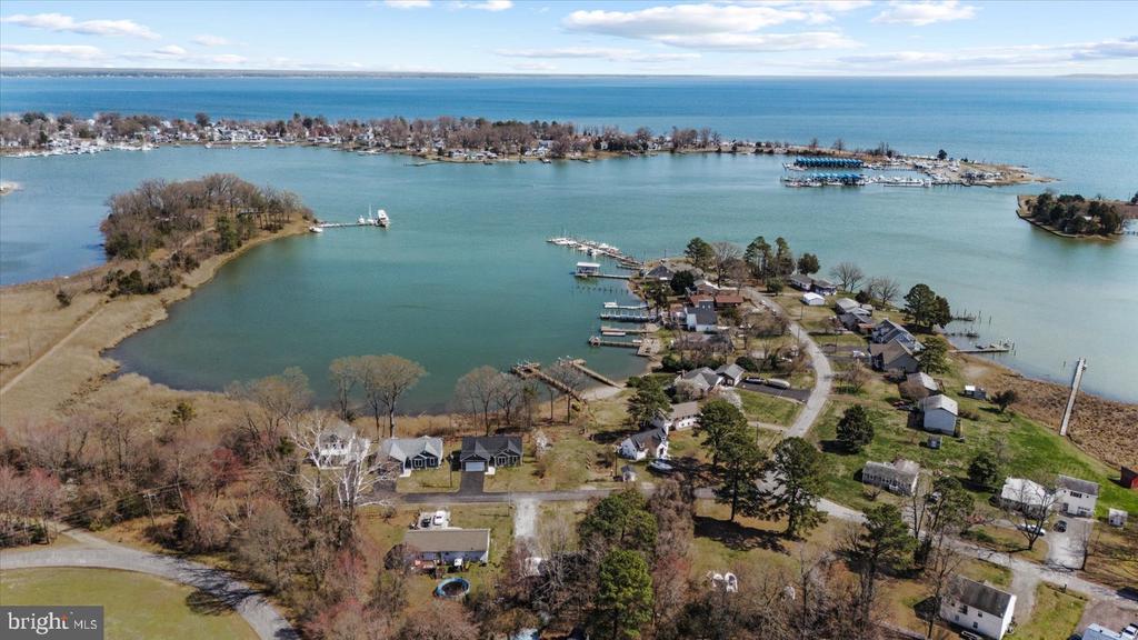 1223 SHORE DRIVE