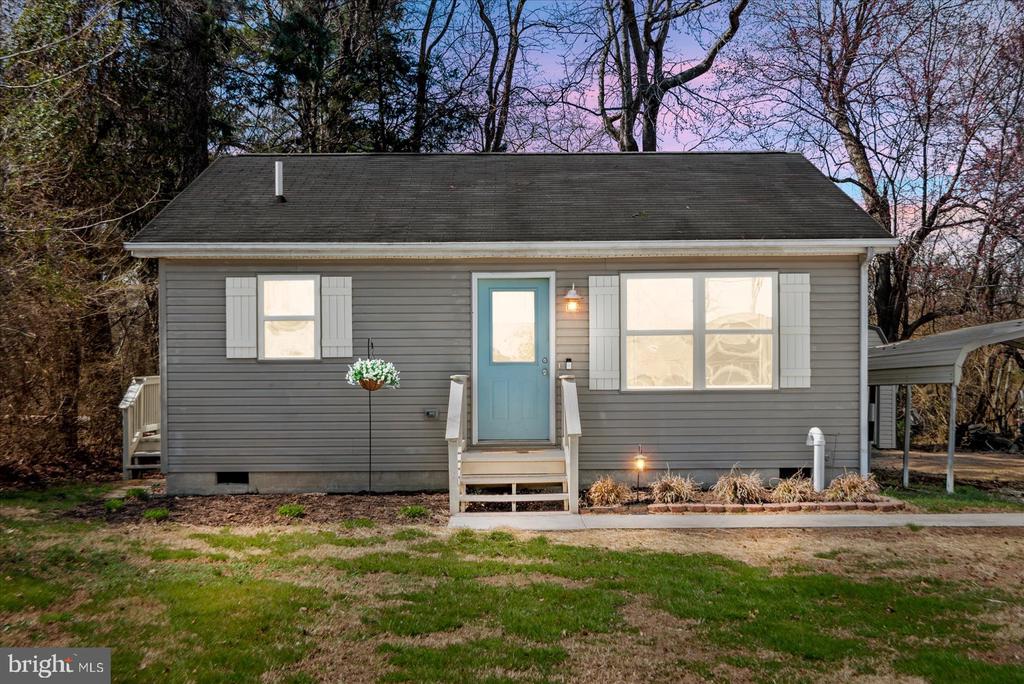 1223 SHORE DRIVE