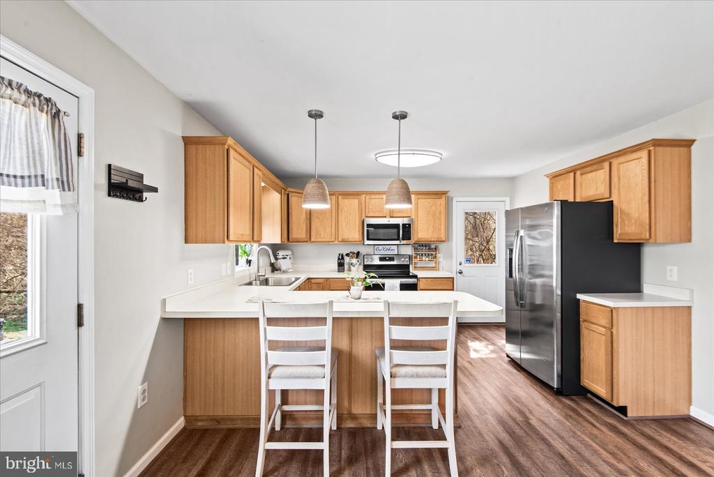 1223 SHORE DRIVE