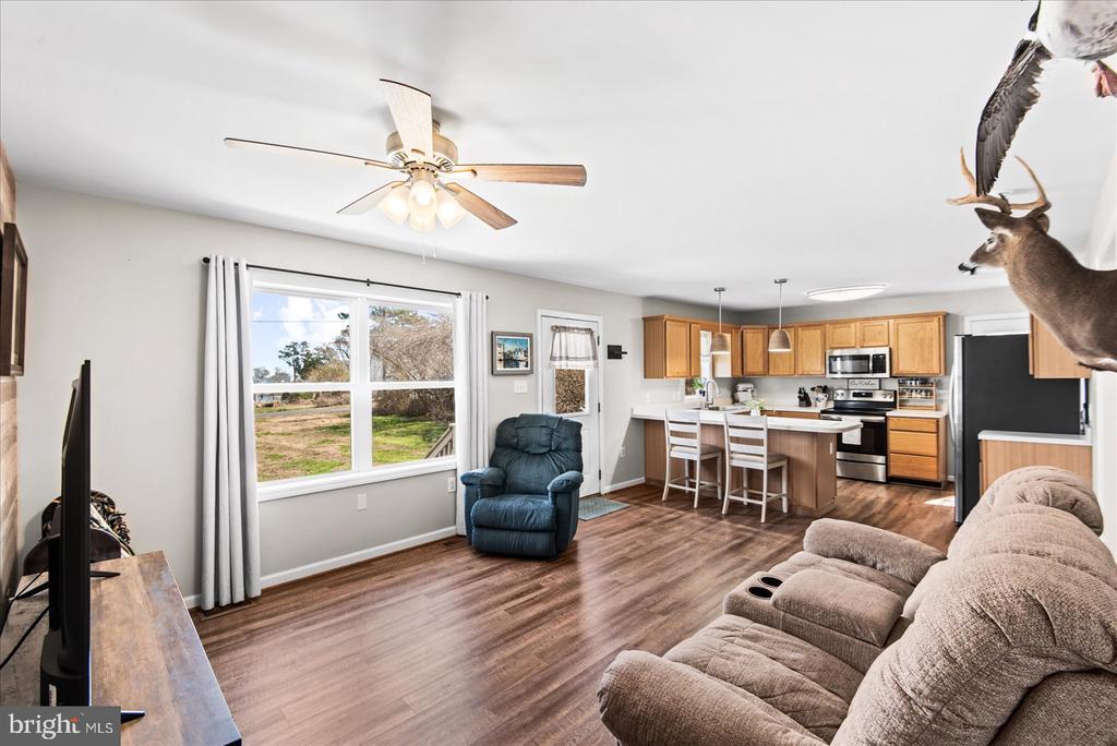 1223 SHORE DRIVE