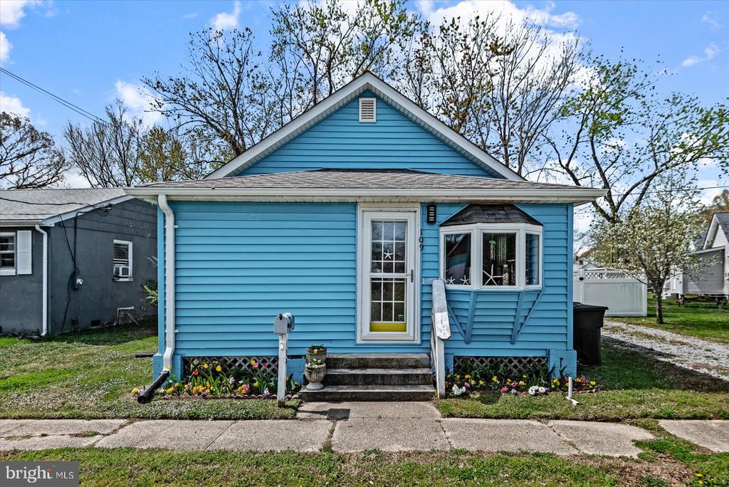 109 BANCROFT AVENUE