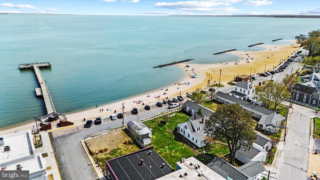 20 BEACH TERRACE