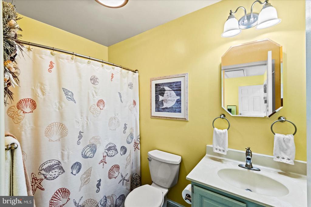 121 11TH STREET S