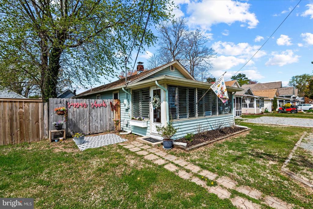 1109 BANCROFT AVENUE