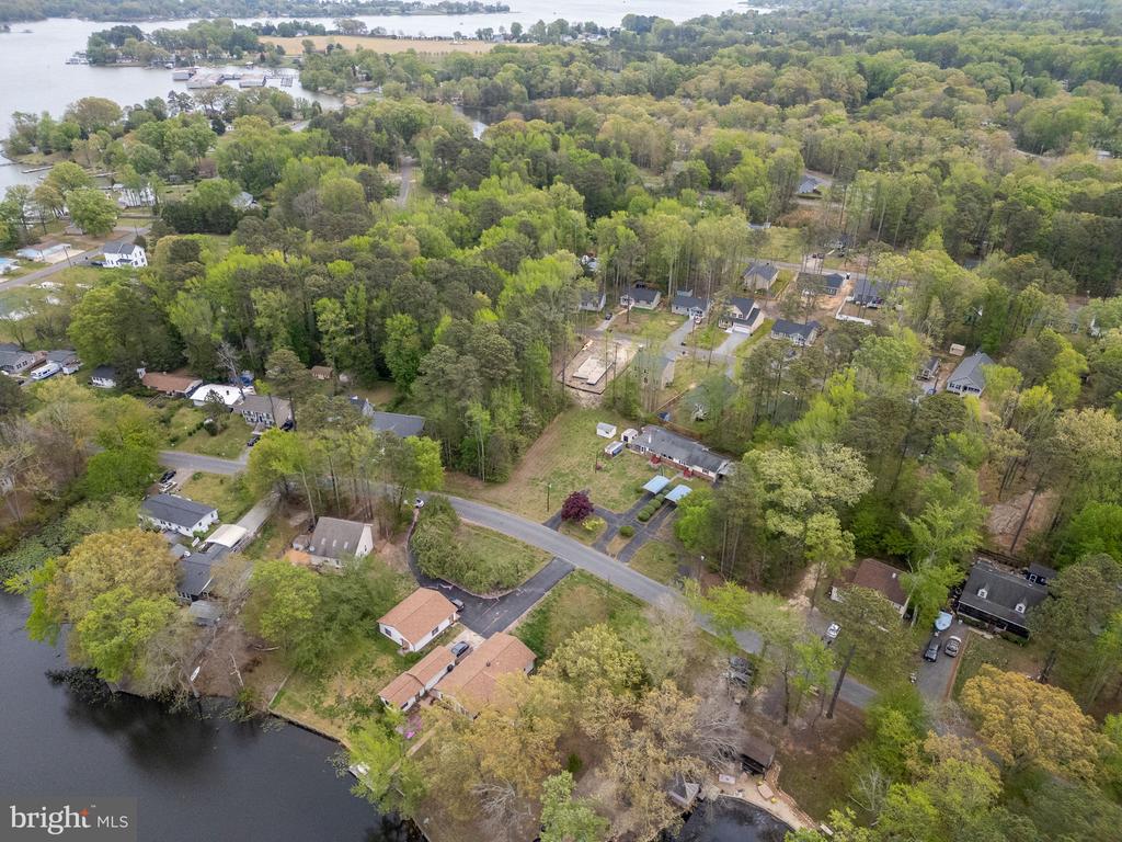 314 LAKE DRIVE