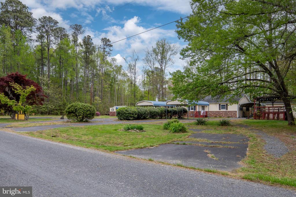 314 LAKE DRIVE