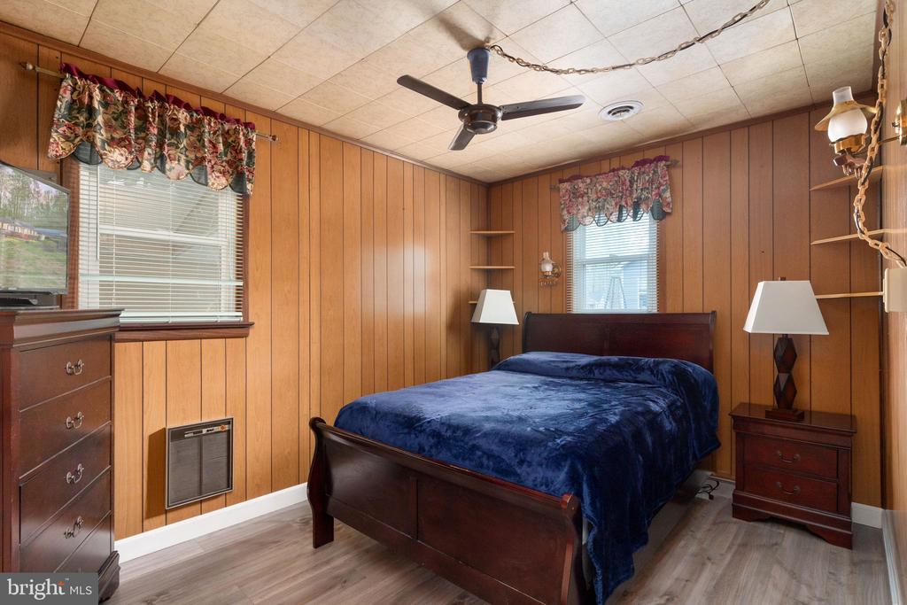 314 LAKE DRIVE