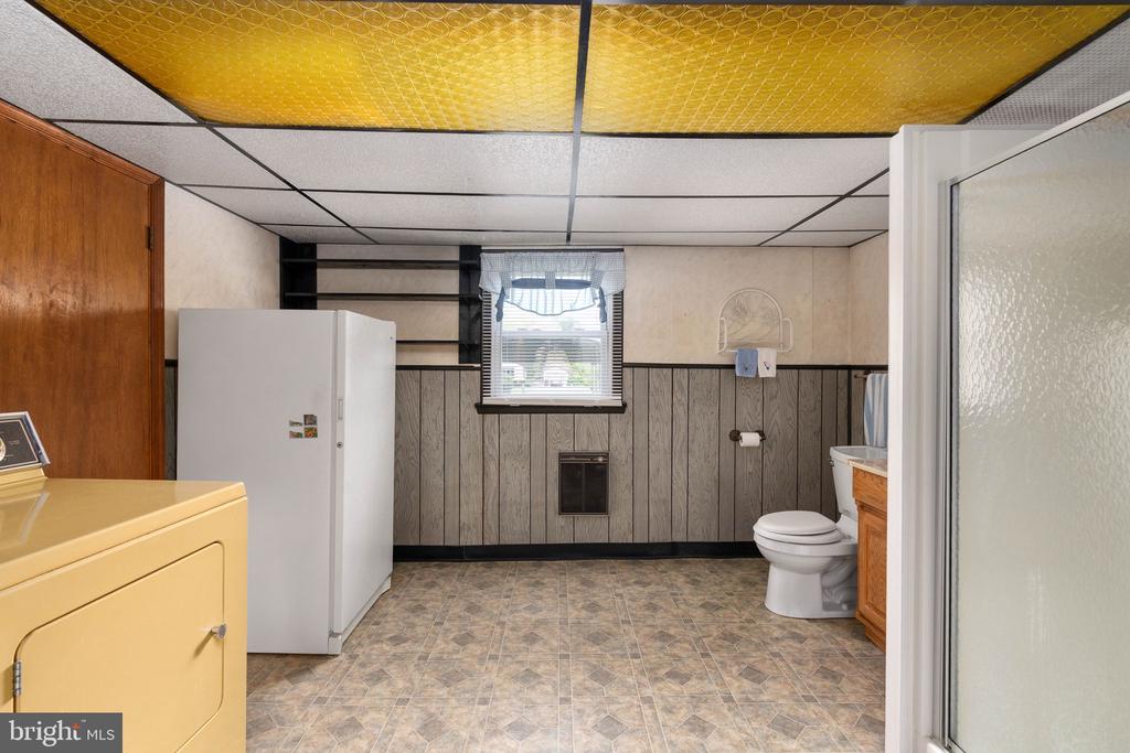314 LAKE DRIVE