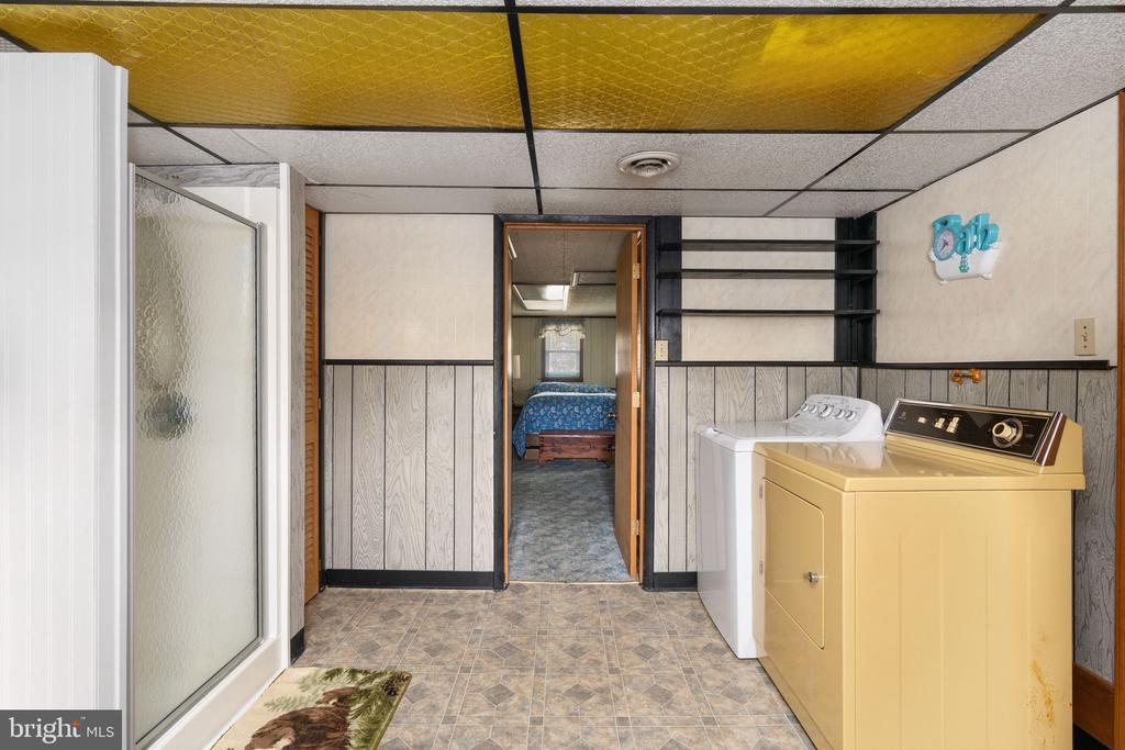 314 LAKE DRIVE