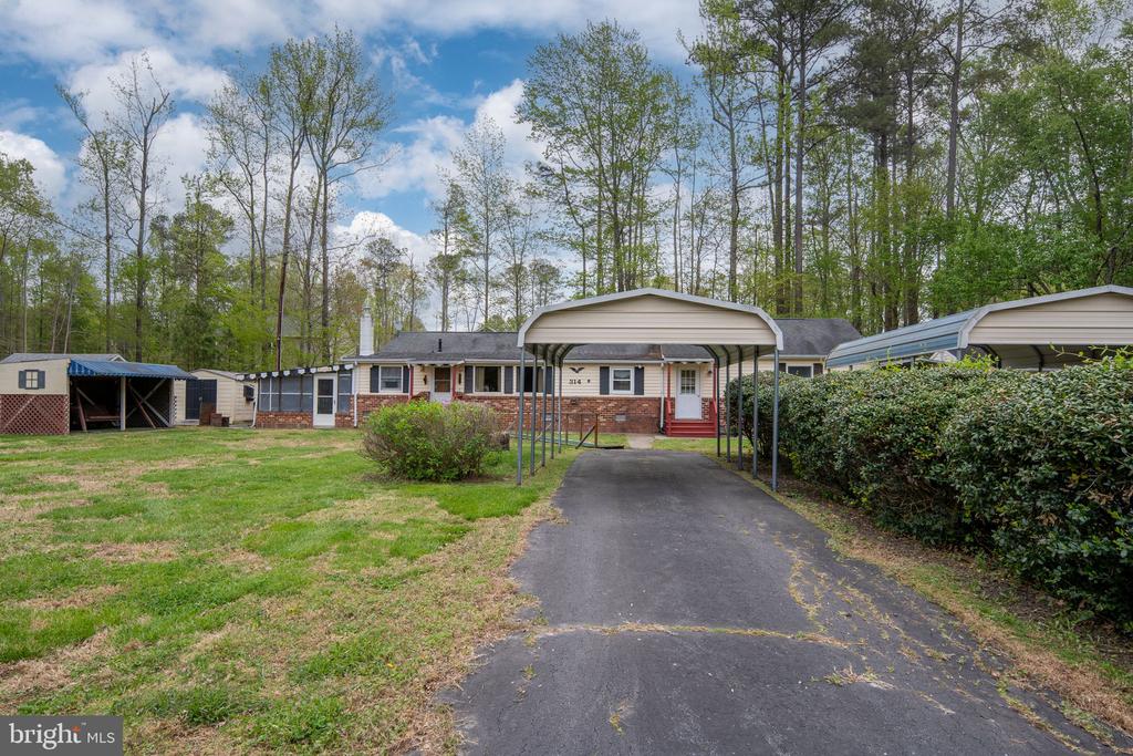 314 LAKE DRIVE