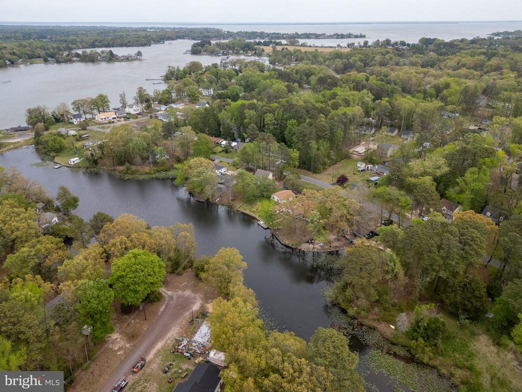 314 LAKE DRIVE