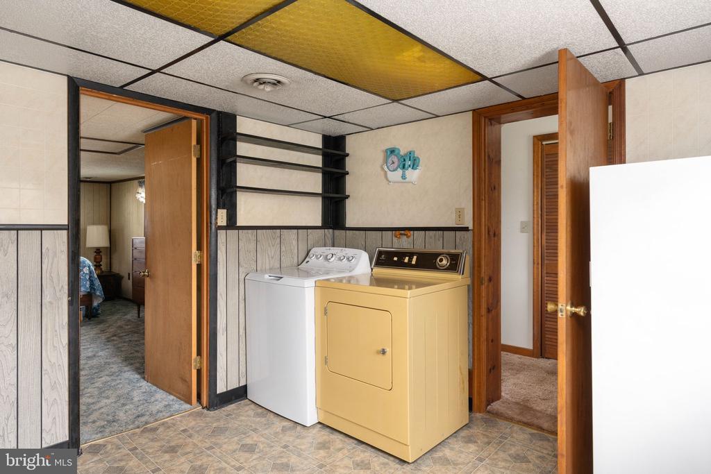 314 LAKE DRIVE