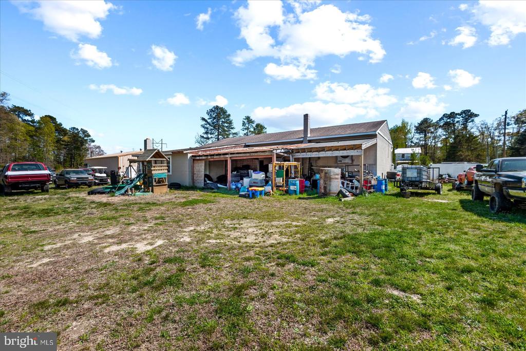 3643 KINGS HIGHWAY
