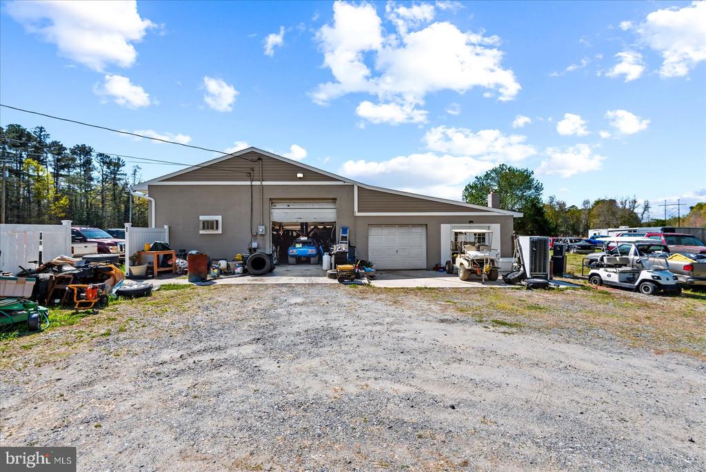 3643 KINGS HIGHWAY