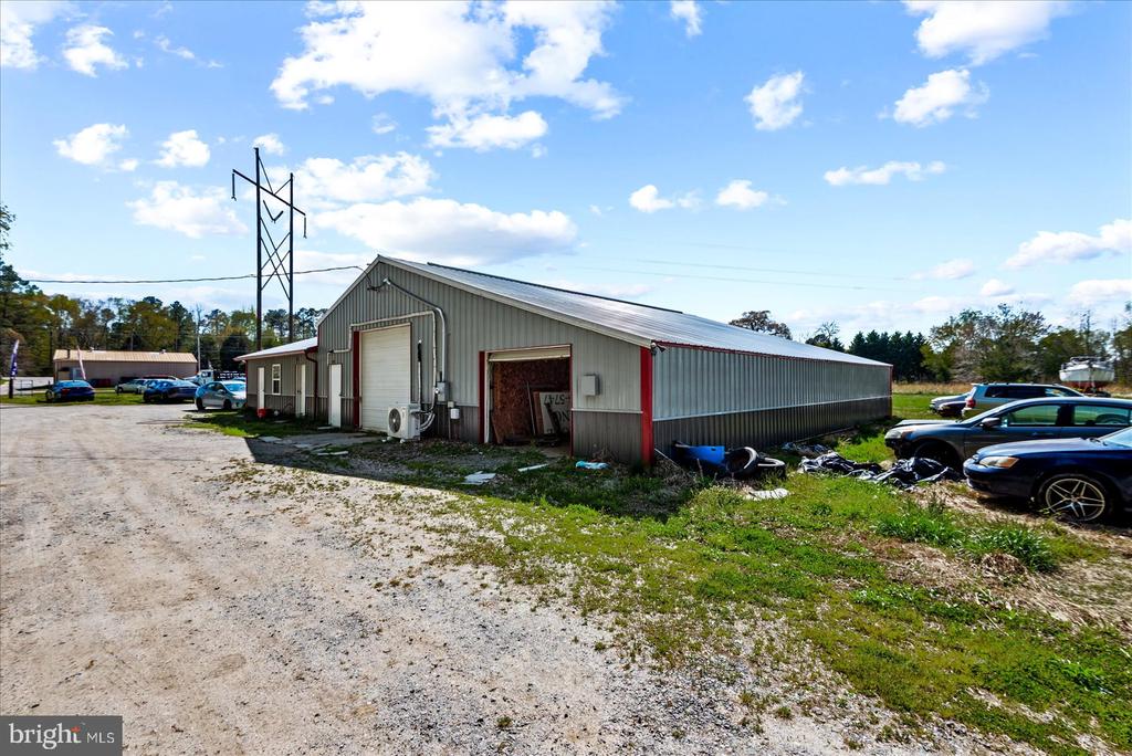 3643 KINGS HIGHWAY