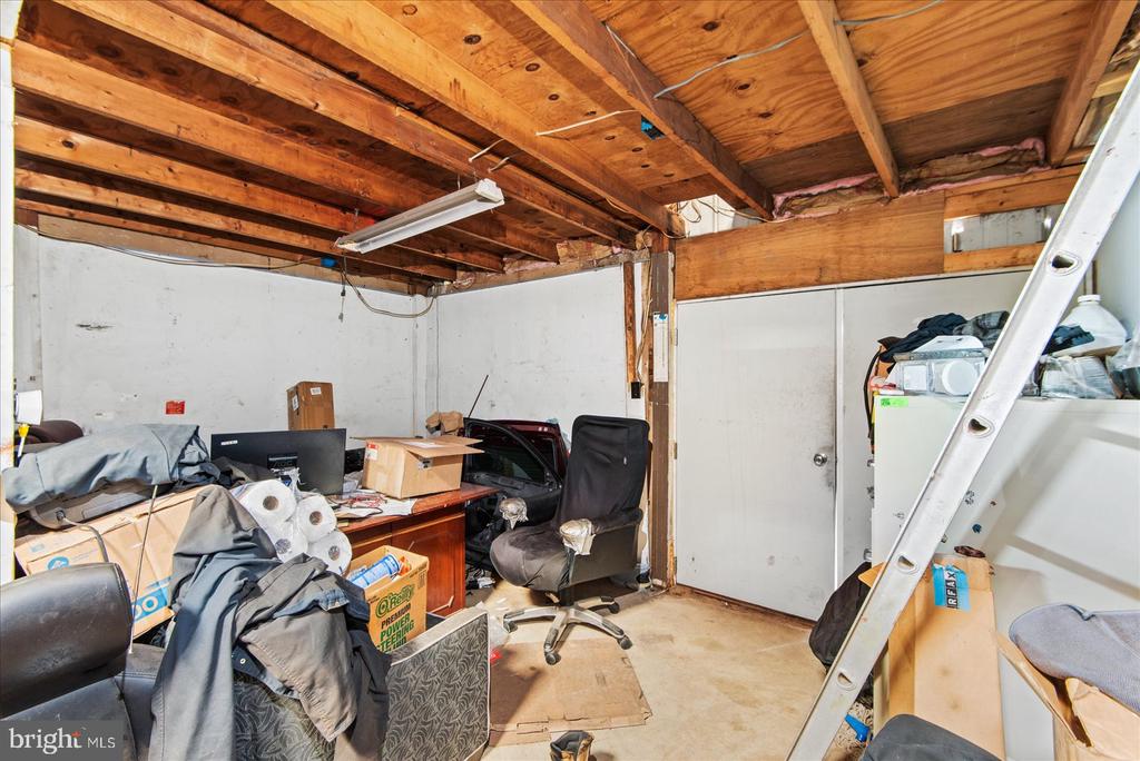 3643 KINGS HIGHWAY