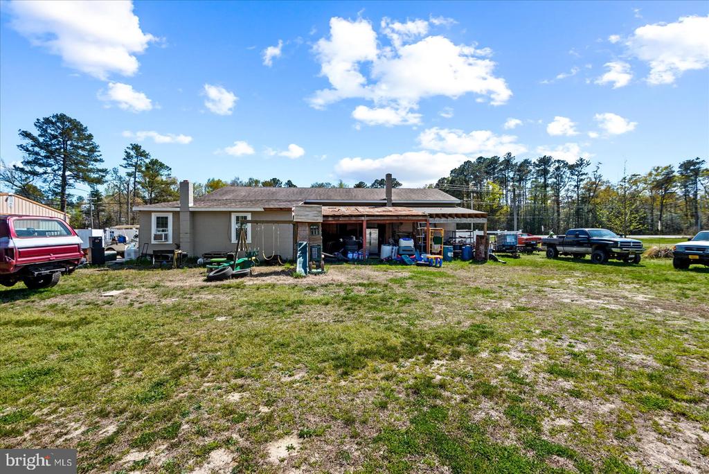 3643 KINGS HIGHWAY